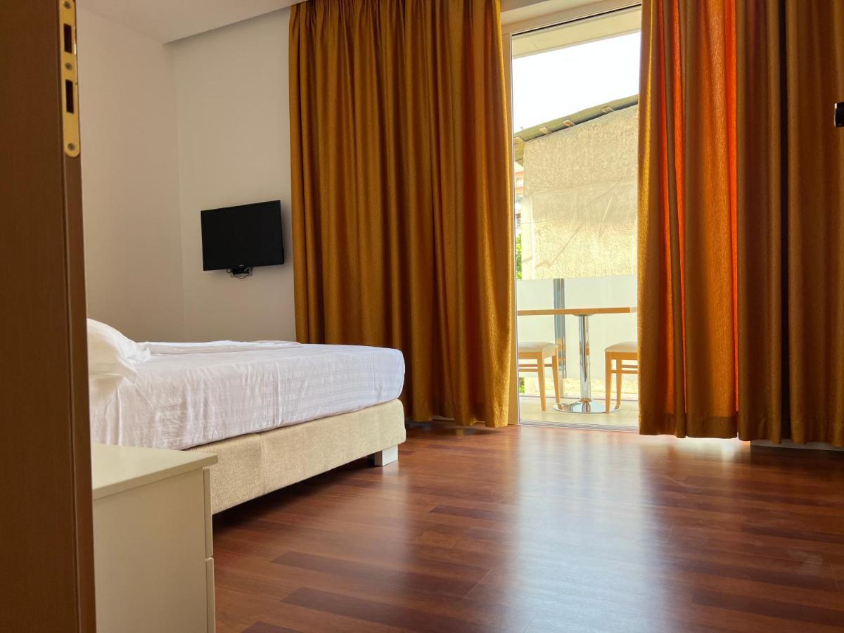 3B Suites Boutique Hotel Sarande Exterior photo