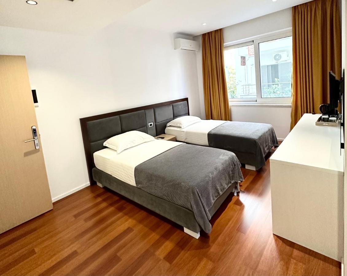 3B Suites Boutique Hotel Sarande Exterior photo