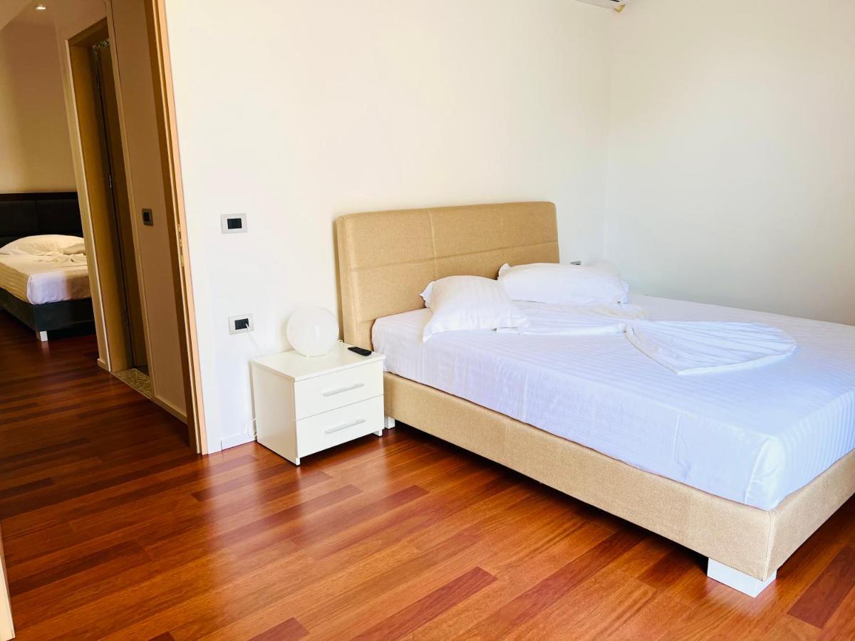3B Suites Boutique Hotel Sarande Exterior photo