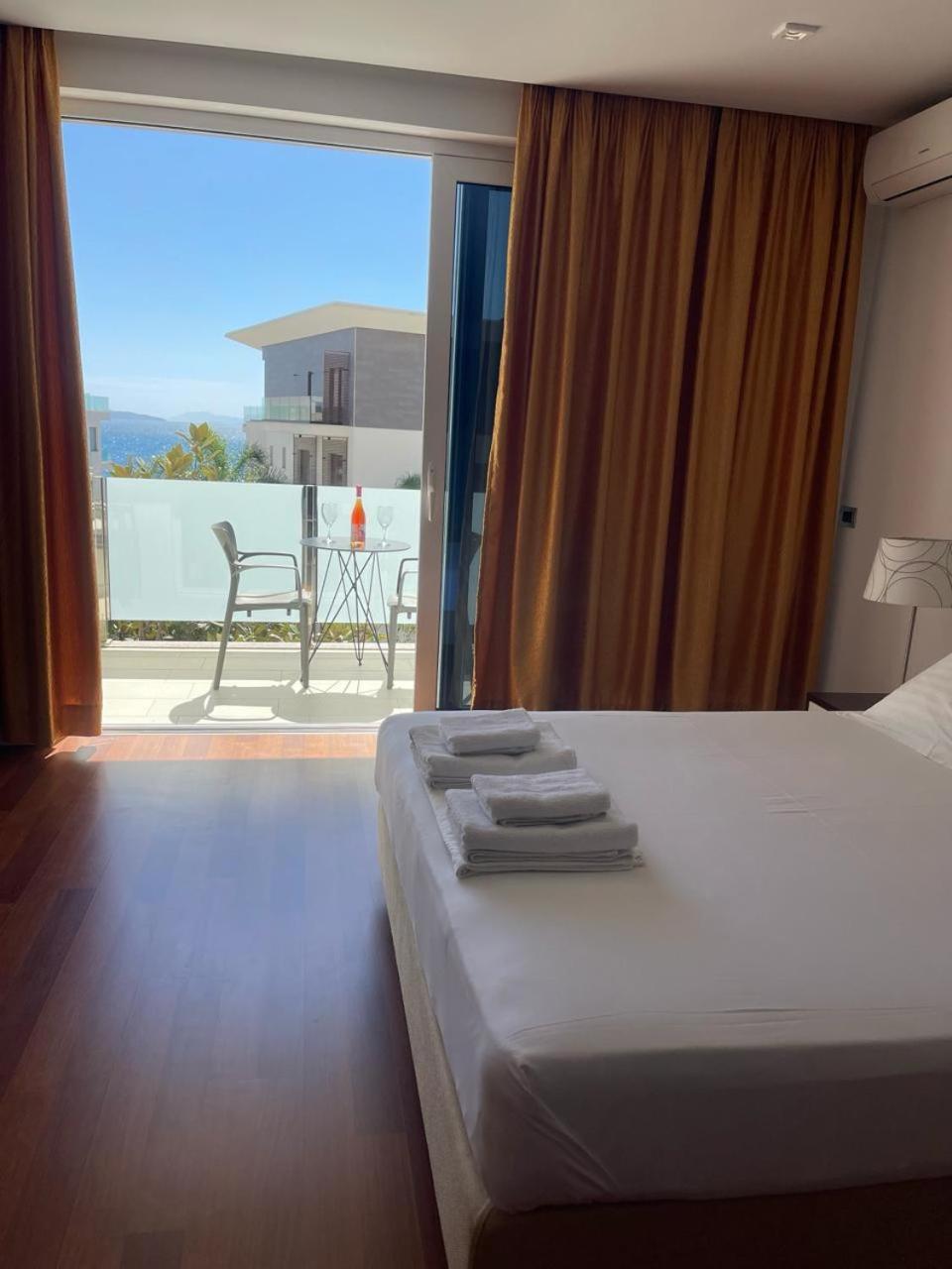 3B Suites Boutique Hotel Sarande Exterior photo